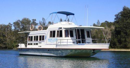 45-foot houseboat hire on Wallis Lake, Forster NSW