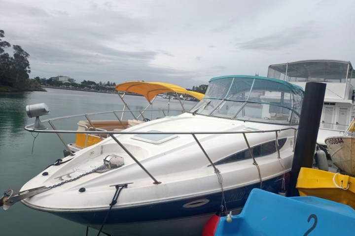 Forster’s most luxurious hire vessel - Seas the day- book Forster NSW